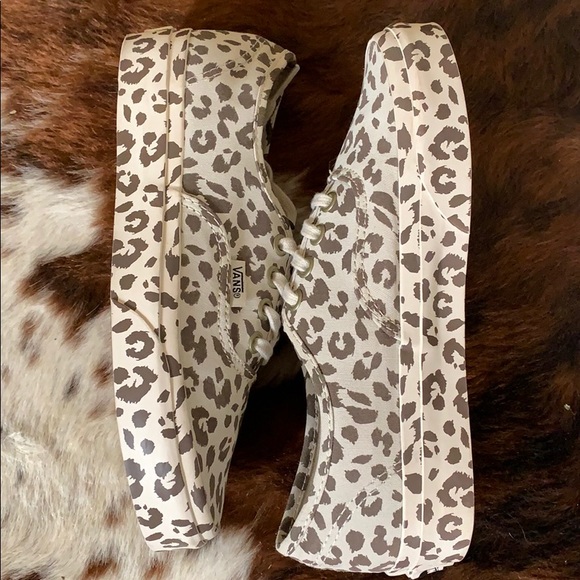 Mono print leopard vans - Picture 5 of 5